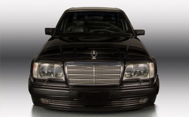 
								Mercedes E500 full									